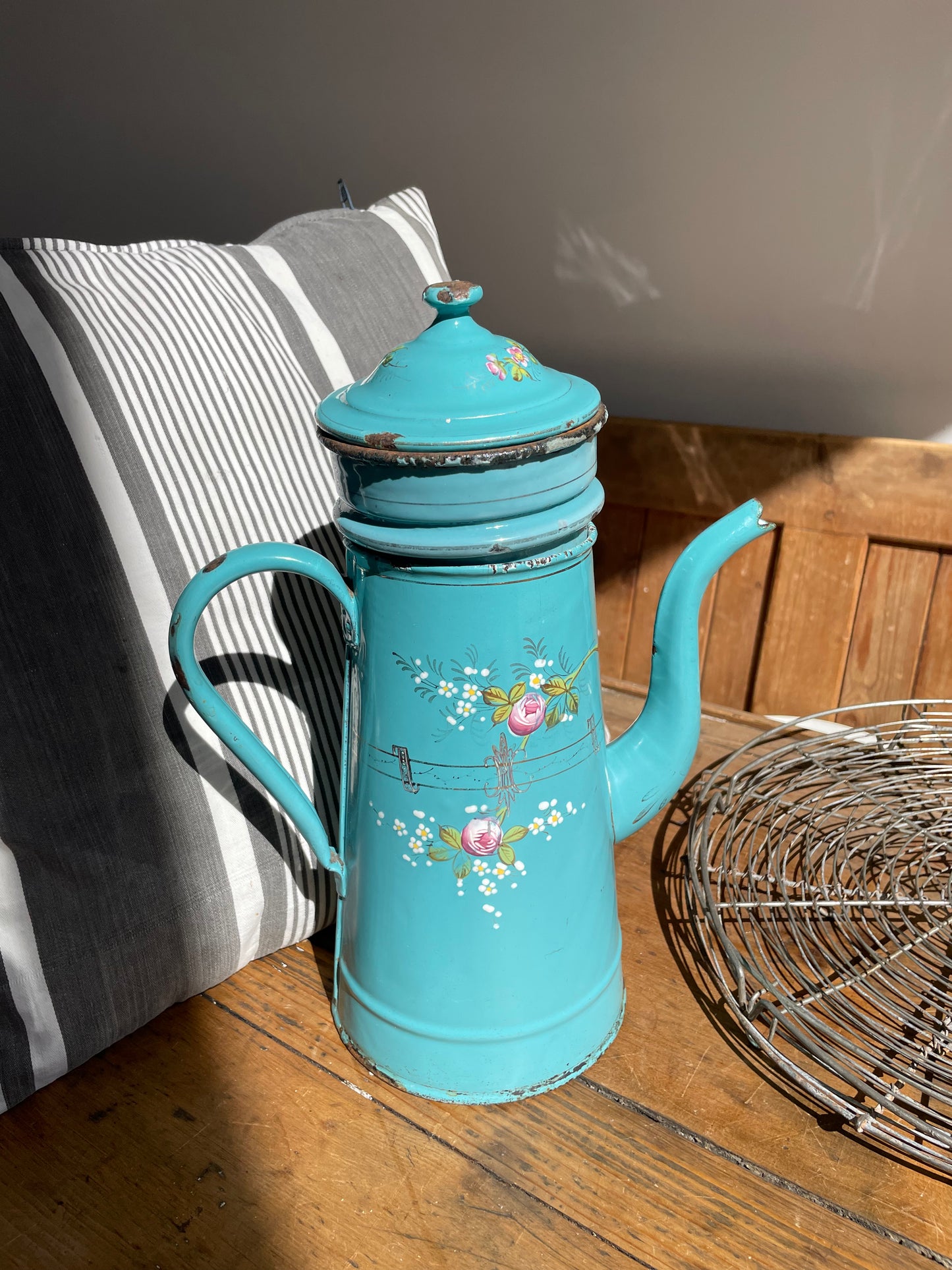 Enamel coffee pot