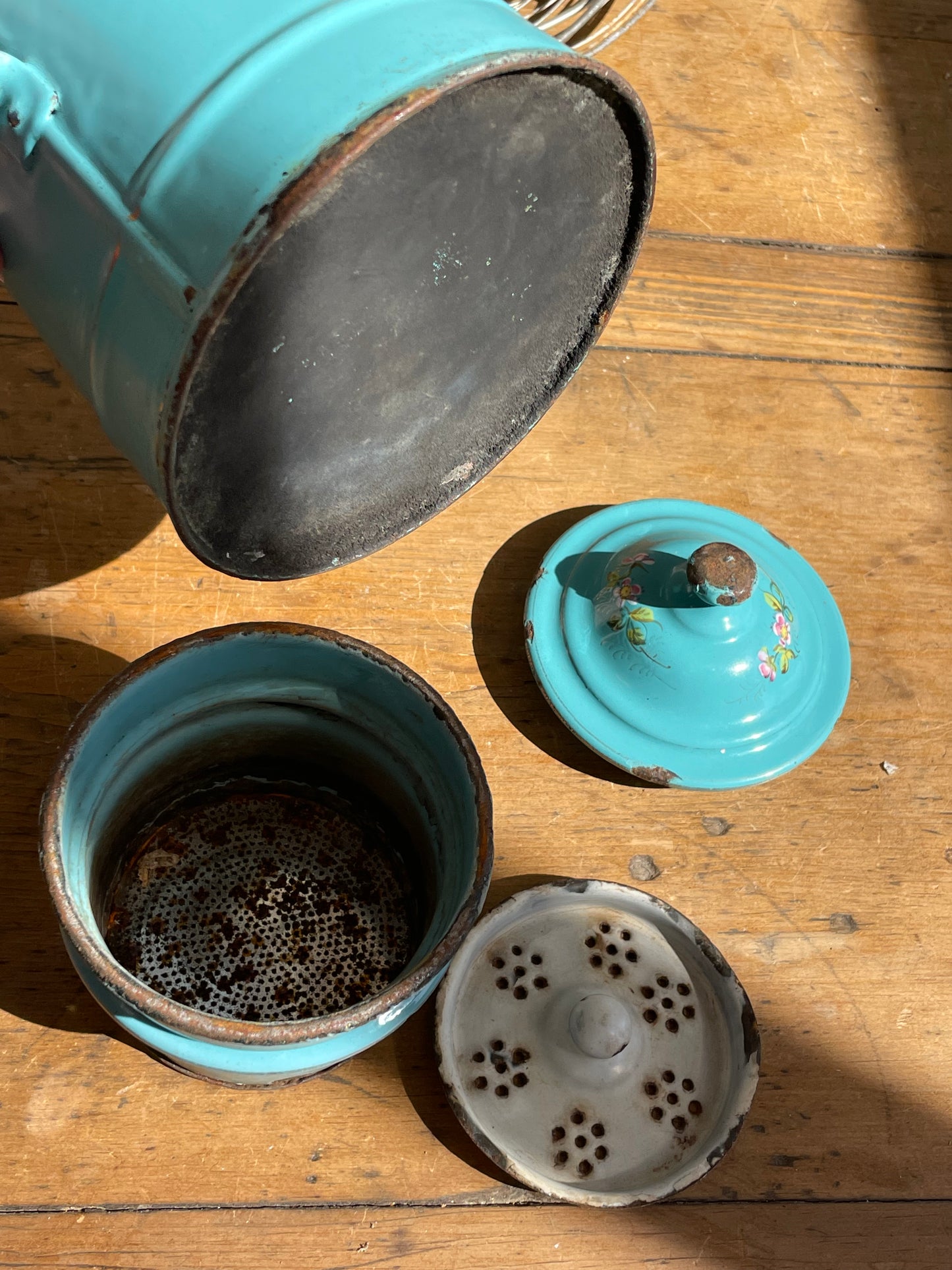 Enamel coffee pot